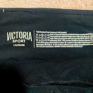 VS Knockout Capri Large with pocket